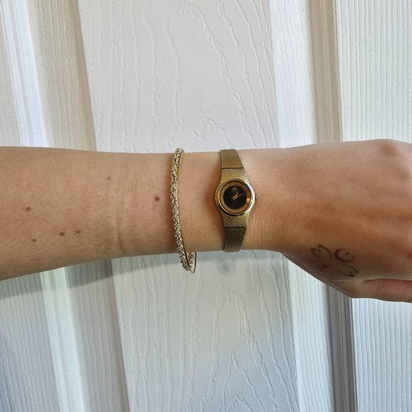Seiko Quartz Dainty Black and Gold tone Watch - Picture 4 of 16